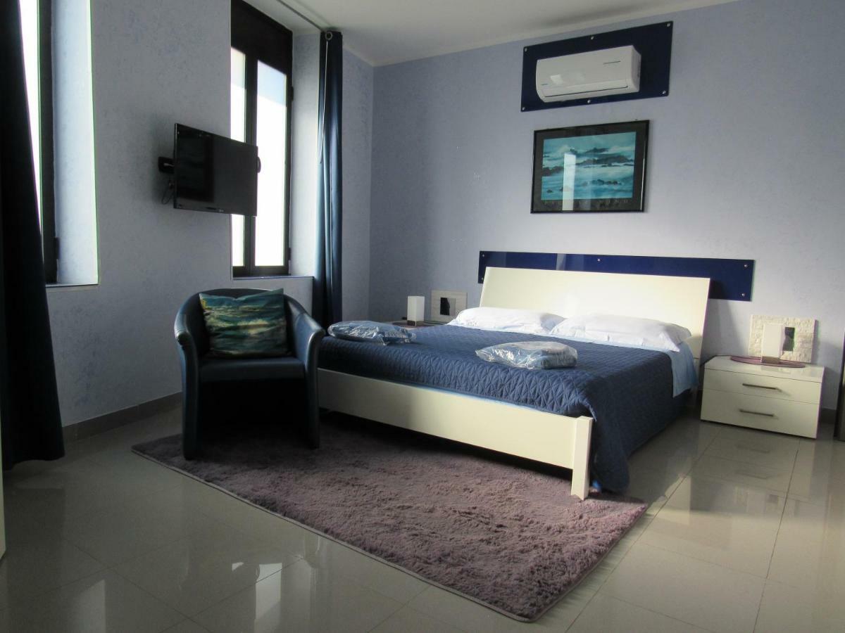 Attico Mare Apartment กัลลีโปลี ภายนอก รูปภาพ